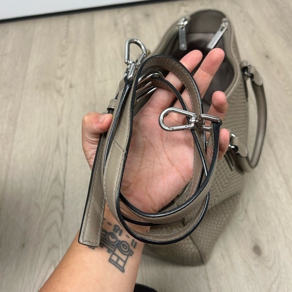 Tory Burch Robinson Woven Multi Tote French Grey Bag - Picture 5 of 10